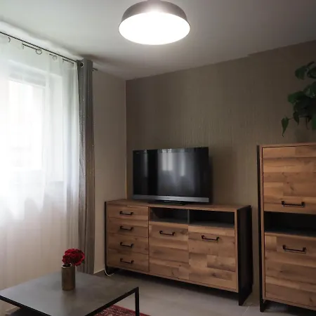 Adobe - Przytulny I Free Parking Апартаменты *